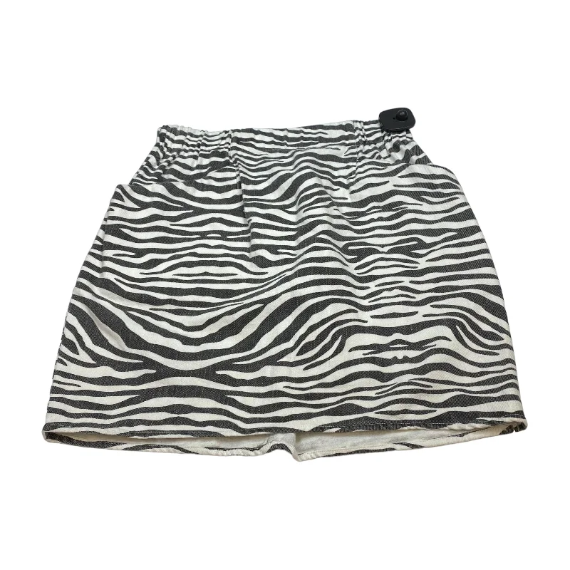 Skirt Mini & Short By Entro  Size: L